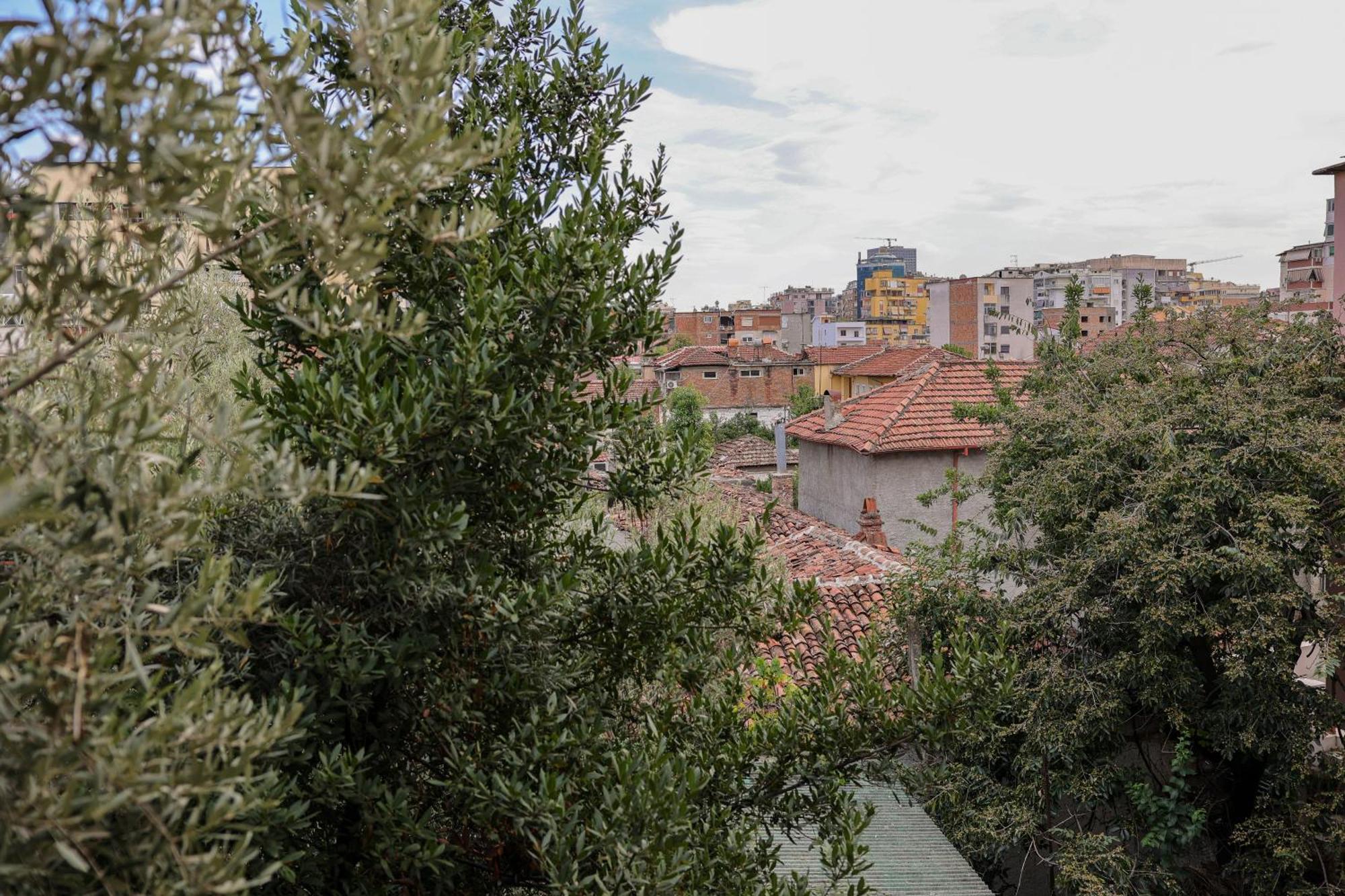 Alara Apartment Tirana Exteriör bild